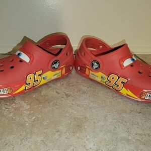TODDLERS' DISNEY AND PIXAR CARS' LIGHTNING MCQUEEN CLOG